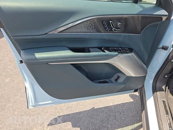 2024 Cadillac LYRIQ Sport 3 w/1SK - miniatura 9