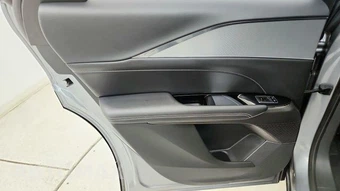 2024 Cadillac LYRIQ Tech 1SA - miniatura 46