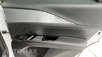 2024 Cadillac LYRIQ Tech 1SA - miniatura 27