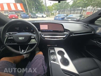2024 Cadillac LYRIQ Tech 1SA - miniatura 10