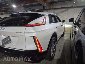 2024 Cadillac LYRIQ Tech 1SA - miniatura 3