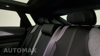 2024 Cadillac LYRIQ Tech 1SA - miniatura 38