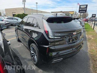 2024 Cadillac XT4 Sport - miniatura 2