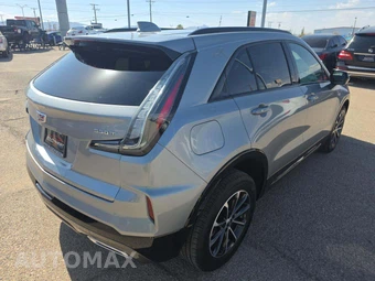 2024 Cadillac XT4 Sport 1SG - miniatura 3