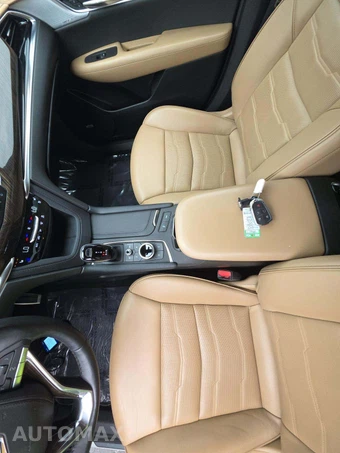 2024 Cadillac XT6 Sport - miniatura 8