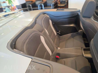 2024 Chevrolet Camaro LT1 Convertible 1LZ - miniatura 16