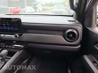 2024 Chevrolet Colorado Trail Boss Crew Cab Medium Bed 0TR - miniatura 16