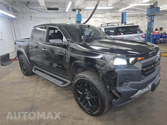 2024 Chevrolet Colorado Trail Boss Crew Cab Medium Bed 0TR - miniatura 4