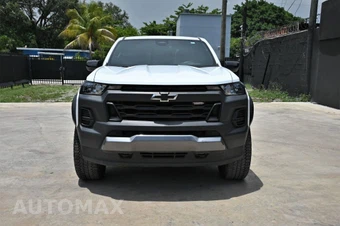 2024 Chevrolet Colorado Trail Boss Crew Cab Medium Bed 0TR - miniatura 2