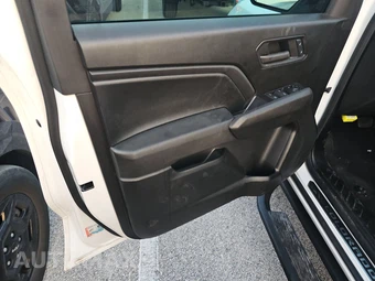 2024 Chevrolet Colorado Trail Boss Crew Cab Medium Bed 0TR - miniatura 9