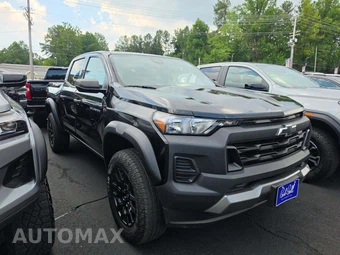 2024 Chevrolet Colorado Trail Boss Crew Cab Medium Bed 0TR - miniatura 4