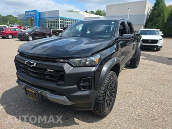 2024 Chevrolet Colorado Trail Boss Crew Cab Short Bed 0TR