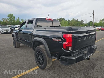 2024 Chevrolet Colorado Trail Boss Crew Cab Short Bed 0TR - miniatura 2