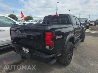 2024 Chevrolet Colorado Trail Boss Crew Cab Short Bed 0TR - miniatura 3