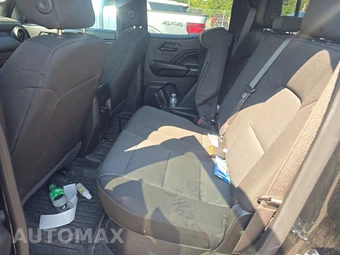 2024 Chevrolet Colorado Trail Boss Crew Cab Short Bed 0TR - miniatura 13