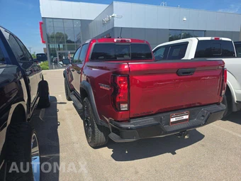 2024 Chevrolet Colorado Trail Boss Crew Cab Short Bed 0TR - miniatura 2