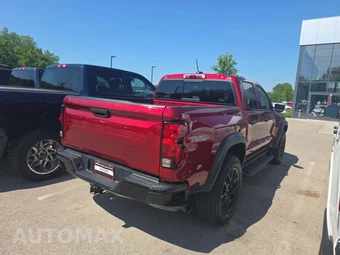 2024 Chevrolet Colorado Trail Boss Crew Cab Short Bed 0TR - miniatura 3