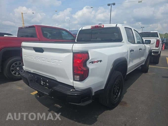 2024 Chevrolet Colorado WT Crew Cab Short Bed 4WT - miniatura 3