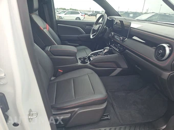 2024 Chevrolet Colorado Z71 Crew Cab Medium Bed 4Z7 - miniatura 8