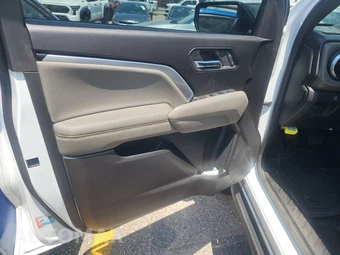 2024 Chevrolet Colorado ZR2 Crew Cab Medium Bed 4ZR - miniatura 9