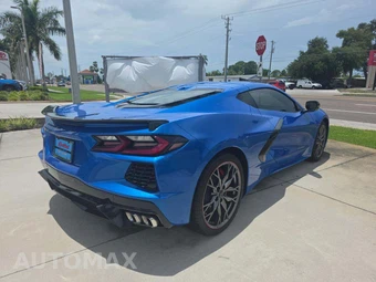2024 Chevrolet Corvette Stingray Coupe 2LT - miniatura 3
