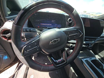 2024 Chevrolet Equinox EV RS 0RP - miniatura 10