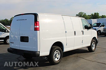 2024 Chevrolet Express 2500 Cargo Van 1WT 135.0" WB - miniatura 5
