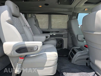 2024 Chevrolet Express 2500 Cargo Van 1WT 135.0" WB - miniatura 13