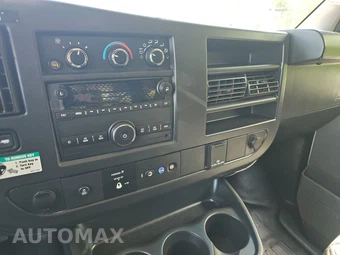 2024 Chevrolet Express 2500 Cargo Van 1WT 135.0" WB – miniatura 11
