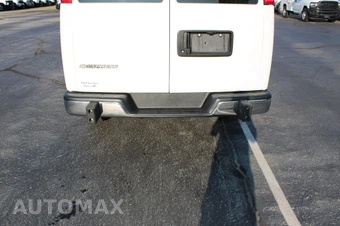 2024 Chevrolet Express 2500 Cargo Van 1WT 135.0" WB - miniatura 18