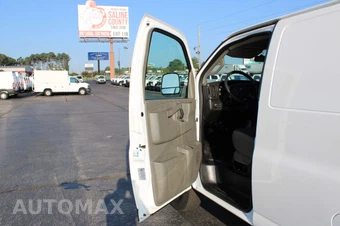 2024 Chevrolet Express 2500 Cargo Van 1WT 135.0" WB - miniatura 22
