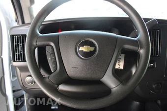2024 Chevrolet Express 2500 Cargo Van 1WT 135.0" WB - miniatura 25