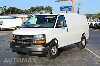 2024 Chevrolet Express 2500 Cargo Van 1WT 135.0" WB - miniatura 3