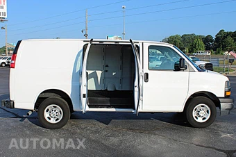 2024 Chevrolet Express 2500 Cargo Van 1WT 135.0" WB - miniatura 8