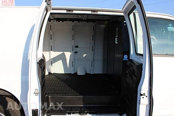 2024 Chevrolet Express 2500 Cargo Van 1WT 135.0" WB - miniatura 9