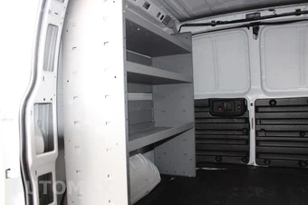 2024 Chevrolet Express 2500 Cargo Van 1WT 135.0" WB - miniatura 13