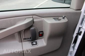 2024 Chevrolet Express 2500 Cargo Van 1WT 135.0" WB - miniatura 29