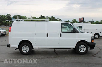 2024 Chevrolet Express 2500 Cargo Van 1WT 135.0" WB - miniatura 7