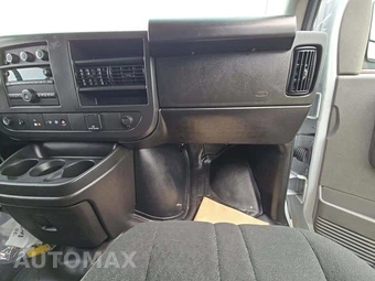 2024 Chevrolet Express 2500 Cargo Van 1WT – miniatura 18