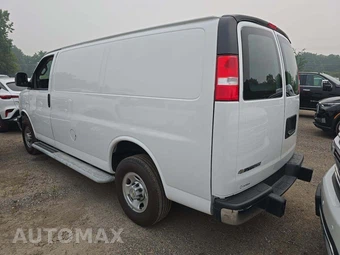 2024 Chevrolet Express 2500 Cargo Van 1WT – miniatura 2
