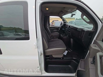2024 Chevrolet Express 2500 Cargo Van 1WT - miniatura 17