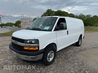 2024 Chevrolet Express 3500 Cargo Van 1WT 135.0" WB - car from the USA, Manheim Buy-Now listing at AUTOMAX