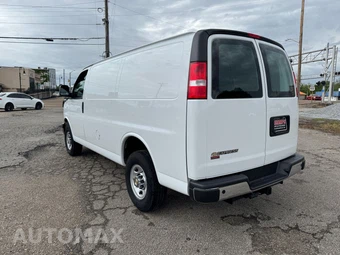 2024 Chevrolet Express 3500 Cargo Van 1WT 135.0" WB - miniatura 7