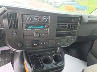 2024 Chevrolet Express 3500 Cutaway 1WT DRW - miniatura 10