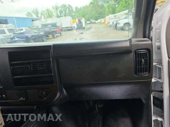 2024 Chevrolet Express 3500 Cutaway 1WT DRW - miniatura 15