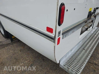 2024 Chevrolet Express 3500 Cutaway 1WT DRW - miniatura 18