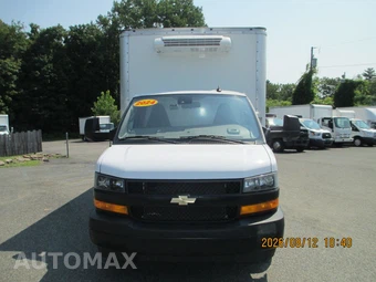 2024 Chevrolet Express 3500 Cutaway 1WT DRW - miniatura 2