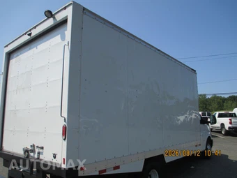 2024 Chevrolet Express 3500 Cutaway 1WT DRW - miniatura 8