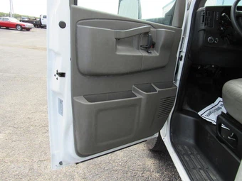 2024 Chevrolet Express 3500 Cutaway 1WT DRW - miniatura 21