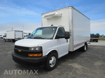 2024 Chevrolet Express 3500 Cutaway 1WT DRW - miniatura 7